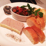 ウーナジョルナータ - 岩中豚のパテとカポナータ