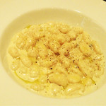 ニョッキ，ゴルゴンゾーラチーズのクリームソース