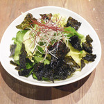 Shimofuran - 【サラダ菜のチョレギサラダ780yen】サラダ菜は水分が少なくてドレッシングによく絡みます。