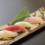 selection seasonal nigiri sushi (5 pieces)