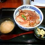 Domburihompo - 豚丼