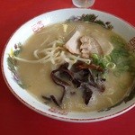 Manshuuken - ラーメン全景。