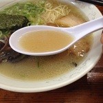 長浜ラーメン一撃 - スープ。