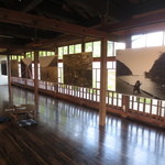 cafe コメマメイモ - 二階は展示室になっています