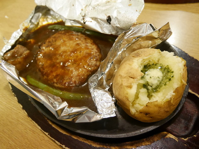 ココスはやっぱりビーフハンバーグステーキ By Sakana ココス 草加松江店 草加 ファミレス 食べログ