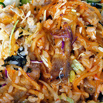 コッテジ - たっぷり野菜とサムギョ オン・ザ・ビビンバ（大盛り）（２０１５年９月）