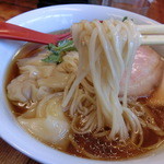 飯田商店 - 醤油わんたん麺９００円