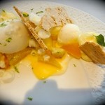 miura - 3800円コース ⑤デザート：ココナッツとパイナップル（ピニャコラータというカクテルをモチーフ）