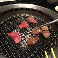 焼肉専科 肉の切り方 日本橋本店 - 