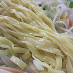 福吉 - ピロピロした滑らかな平打ち麺