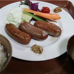 フレスガッセ - ソーセージ盛り合わせ定食