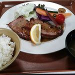 フレスガッセ - ハムステーキ定食