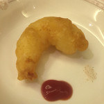 赤坂 四川飯店 - 一つ摘んで 海老のフリッター