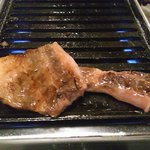 高屋敷肉店 - 昔ながらのコンロで