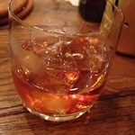 クスクス ルージール - マイヤーズラム＝ロック！私ゃ添えられたラムだけじゃ足りないのでこれ飲みました。