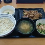 Yoshinoya - 麦とろ牛皿御膳