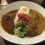 かもめ食堂 - バランス最高❤︎あいがけカレー