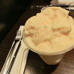 Cafe Lugo - マンゴーヨーグルトスムージー【2015-8】