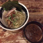 麺場 ハマトラ - ★★★★☆ つけそば、720円。