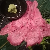 焼肉 炙屋武蔵 - タン