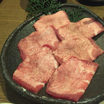 炭焼肉 石田屋。 - （2015.8）上塩タン