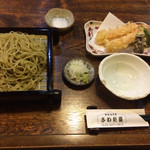 さわだ屋 - 変わり蕎麦(バジル)
                                えび天盛り
