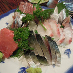 丸千葉 - 刺し盛り2,200円