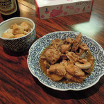 丸千葉 - 里芋煮380円とあら煮500円