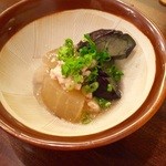 華蔵 - お通し(冬瓜と茄子の煮浸し)