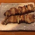 やきとり呑斗 - 豚串1人前400円です。