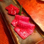 よろにく - 手前がカメノコ、ツチノコ