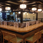 店内カウンター