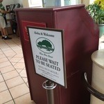 Hau Tree Lanai Restaurant - 