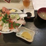 辻川権兵衛 - 海鮮丼