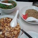 味仙 - 麻婆豆腐、チャーハン