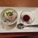 Kunsei Baru Ibuttone - 温泉卵と燻製醤油