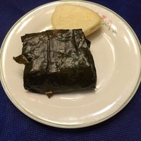 維新號 銀座新館 - 牛肉の蓮の葉包蒸し