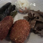 やさい料理店 Vege Note - メイン：②ひよこ豆入りカレーコロッケ(おばんざいセット\1050)