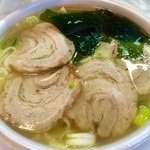 万来 - メニューに無いけど、塩チャーシュー麺、お土産で食べましたw車内飲食は汁滴れ注意ですね〜w