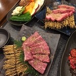 焼肉 山水 - 2015年9月　野菜焼き、厚切りハラミ、厚切り牛タン