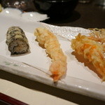 天ぷら　酒菜　醍醐 - 梅肉巻きと才巻海老・・海苔巻きって意外と天ぷらに合うんだな。