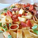 オマールエビのショートパスタ