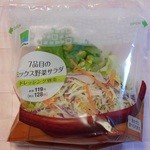 ファミリーマート - 料理写真:7品目のミックス野菜サラダ 2015.1