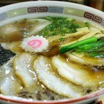 ホームラン軒 - チャーシューワンタン麺