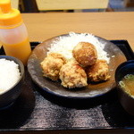 鶏千 - から揚げ定食・４個（720円）