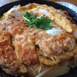 鮨吉 - カツ丼　丼アップ