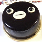 41624710 - 2015年8月：Suicaのペンギン(\520)…表面のつややかな黒はチョコレートグラッサージュ。チョコっぽくないプルンとした食感です