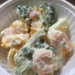 キッチンオリジン - 海老とタマゴとブロッコリーのサラダ 100g170円