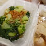 AH TAI Hainanese Chicken Rice  - オイスターソースかけ茹で野菜　3ドル