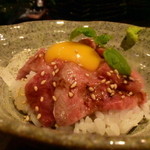 京松蘭はなれ - 炙りユッケ丼♪